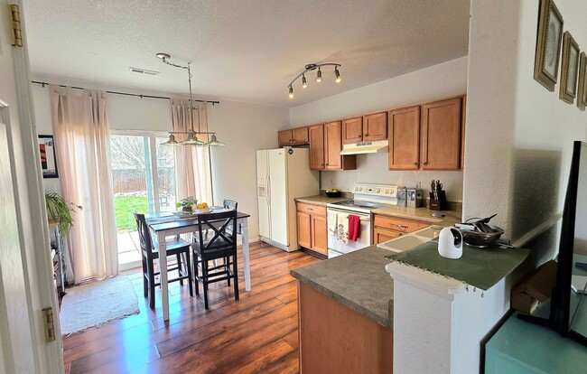 Building Photo - 3 Bedroom Home in Ridgeview at Stetson Hills