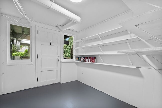 Building Photo - 3bd/2.5ba Seattle House