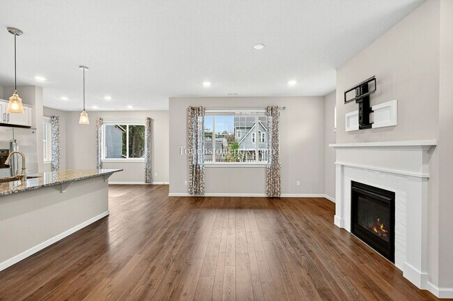 Building Photo - 11333 SE Courteous Ct