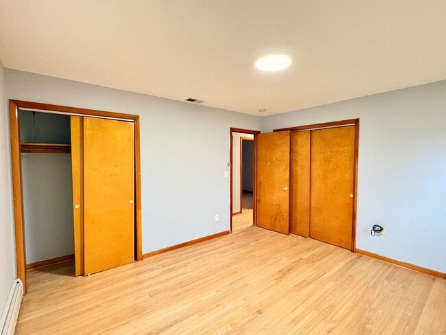 Building Photo - Sprawling Brick Ranch with Huge Lot & Garage in Prime Nottingham Location