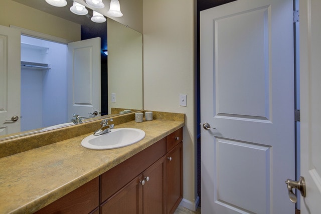 Building Photo - 5979 SE Harmony Rd