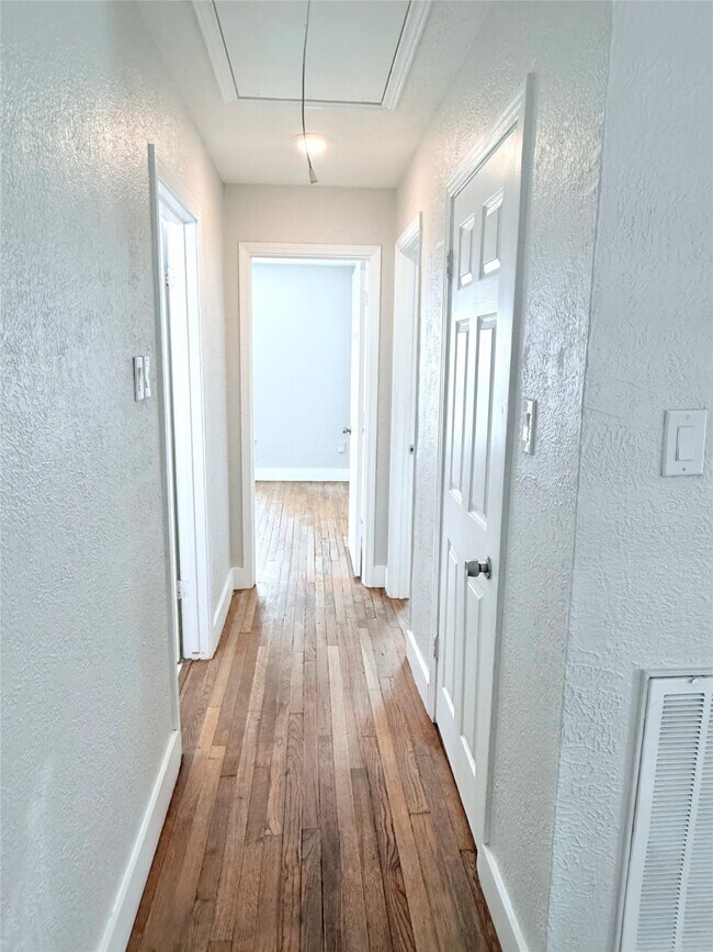 Building Photo - 6430 Teluco St