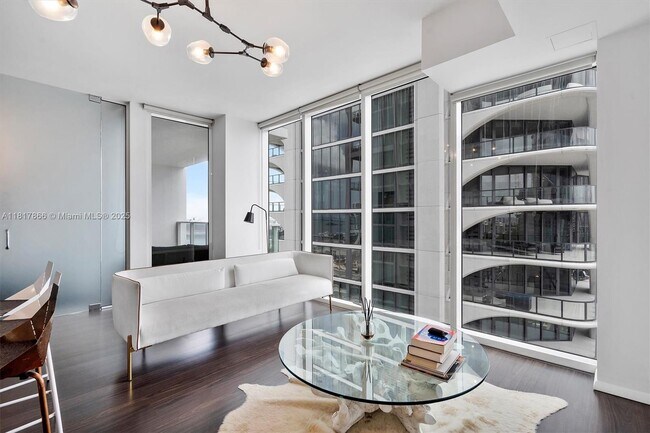 Building Photo - 1040 Biscayne Blvd