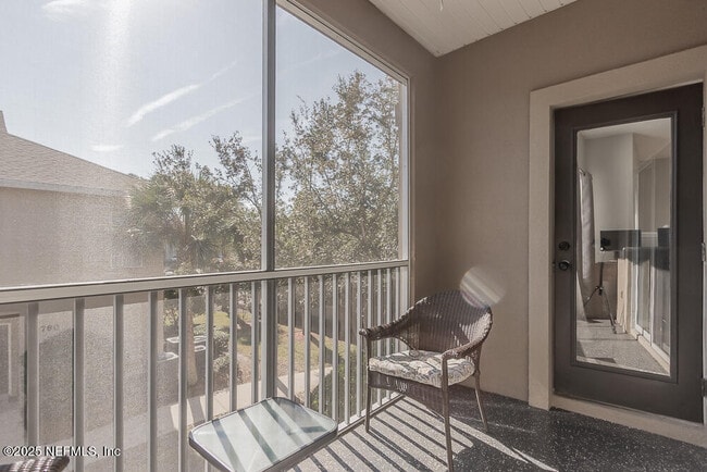 Building Photo - 3892 Summer Grove Way N