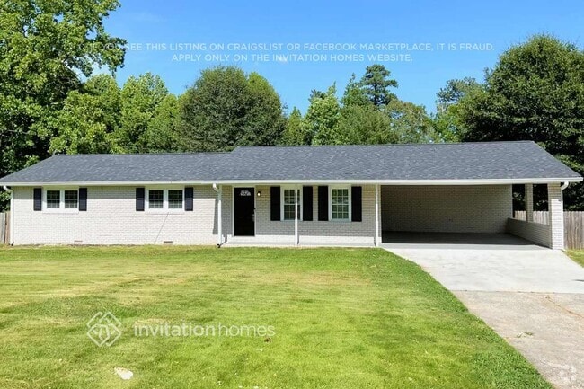 Building Photo - 3899 Summit Dr
