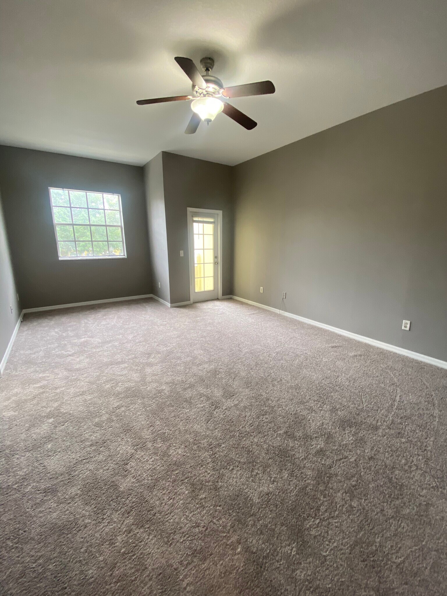 Building Photo - 7441 Arlington Grove Cir