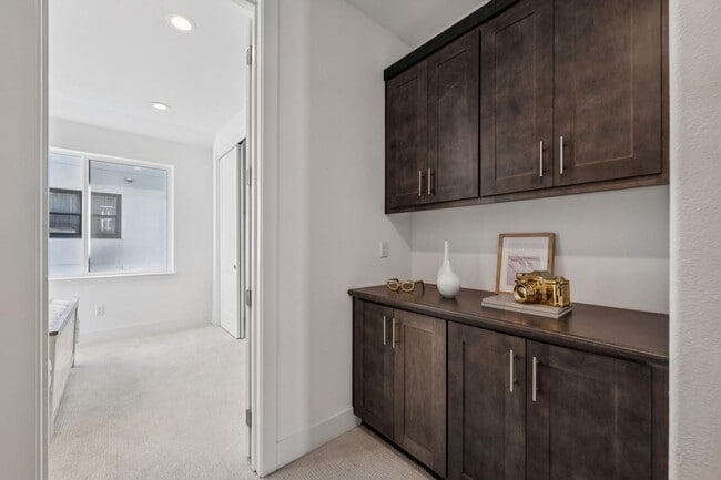 Building Photo - 3479 Client Cmn