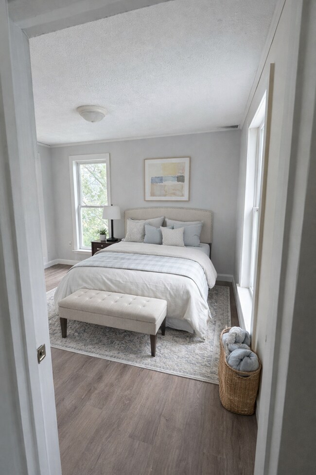 Building Photo - 525 Baltimore St