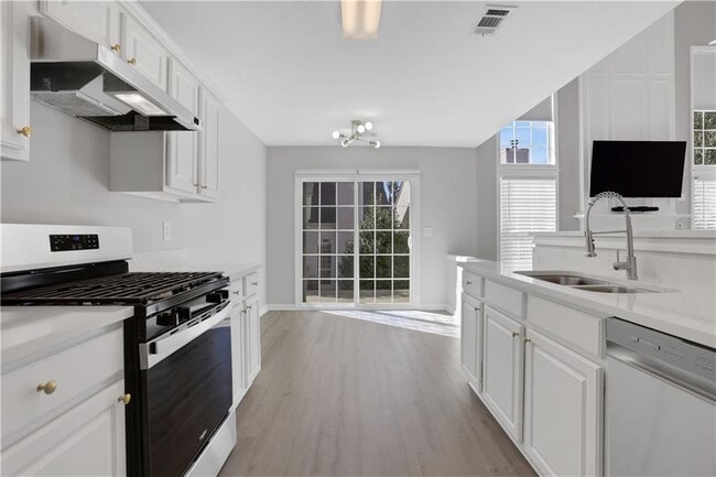 Building Photo - 617 Melilot Ln