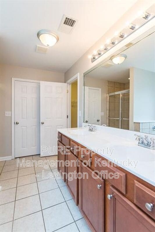 Building Photo - 4008 Bacopa Pl