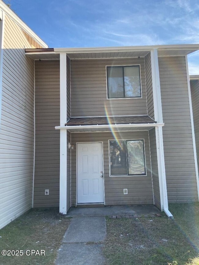 Building Photo - 852 West St