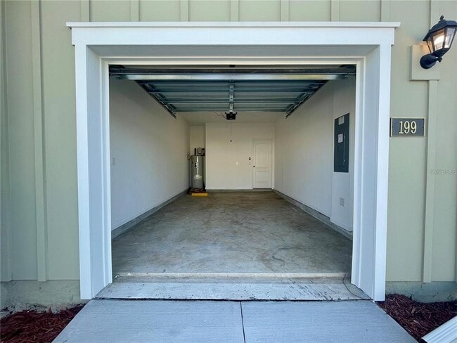 Building Photo - 199 Redbud Rd