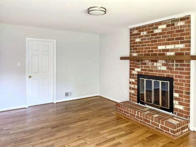 Building Photo - 13382 Brookfield Ct