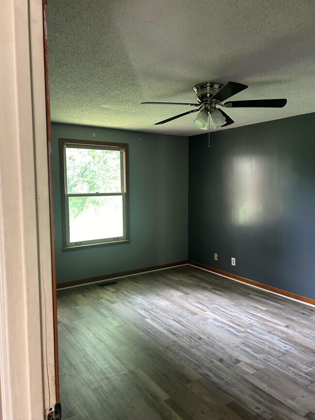 Building Photo - 3816 Blooming Grove Rd