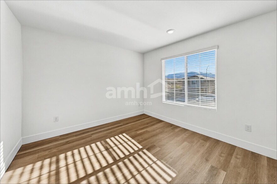 Building Photo - 7285 Arroyo Crossing Pkwy