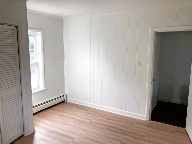 Building Photo - 17 Prospect St