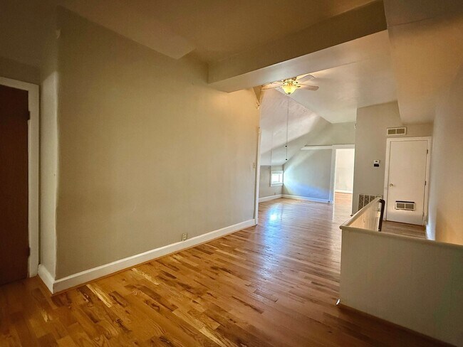 Building Photo - 30 Conklin St