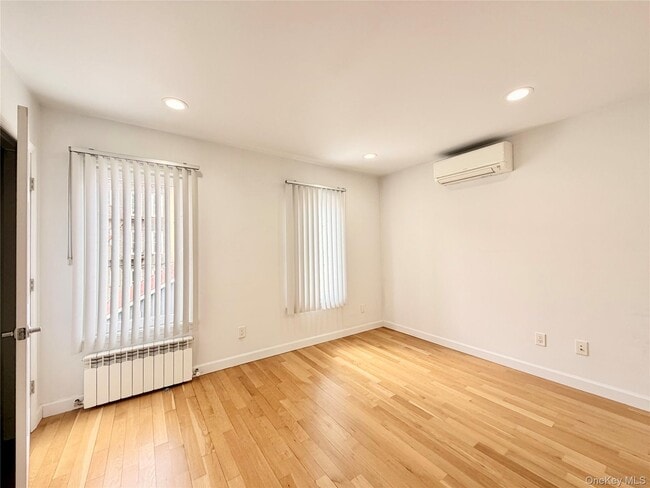 Building Photo - 70-27 65th St