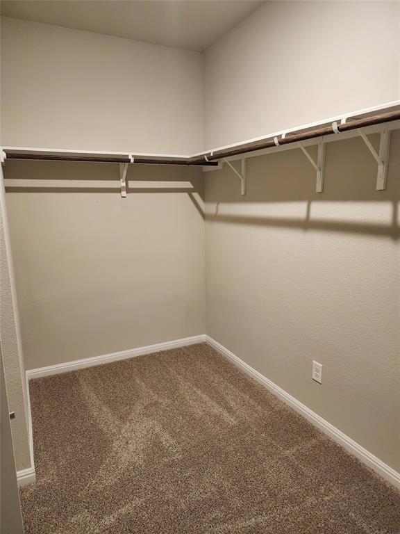 Building Photo - 120 Greenspire Ln