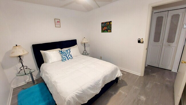 Building Photo - 367 S Federal Hwy