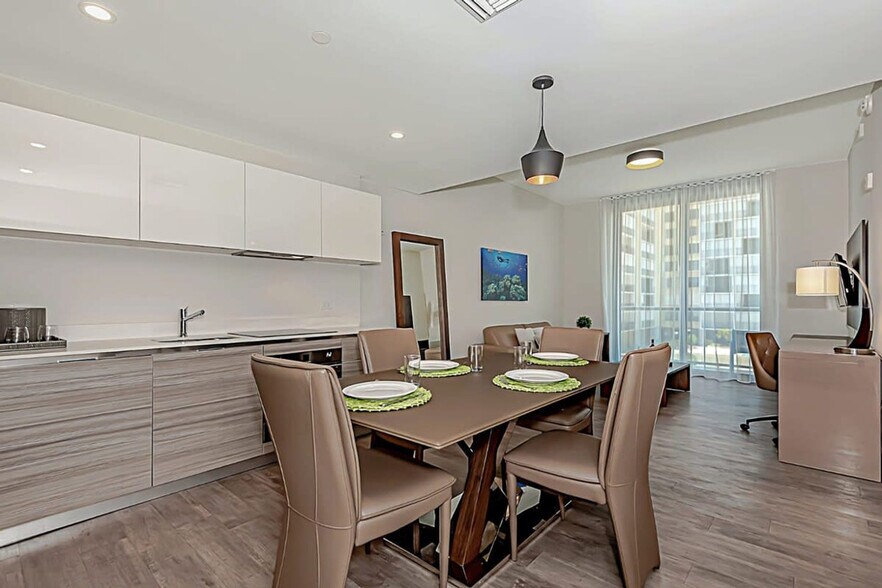 Building Photo - 777 N Ocean Dr