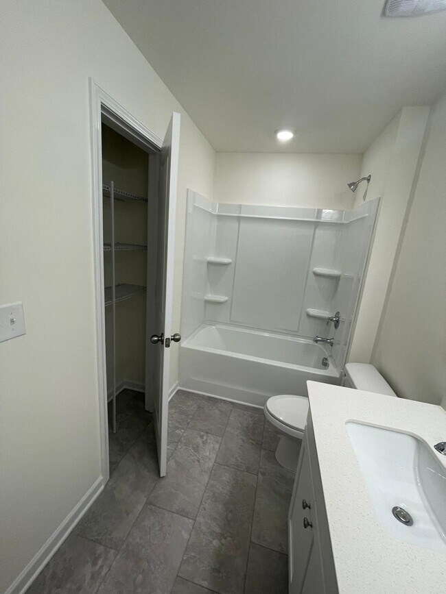 Building Photo - 347 Willowsford Dr