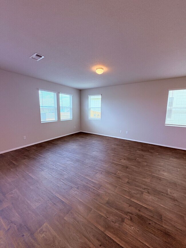 Building Photo - Brand New 4-Bedroom Home in Pflugerville –...