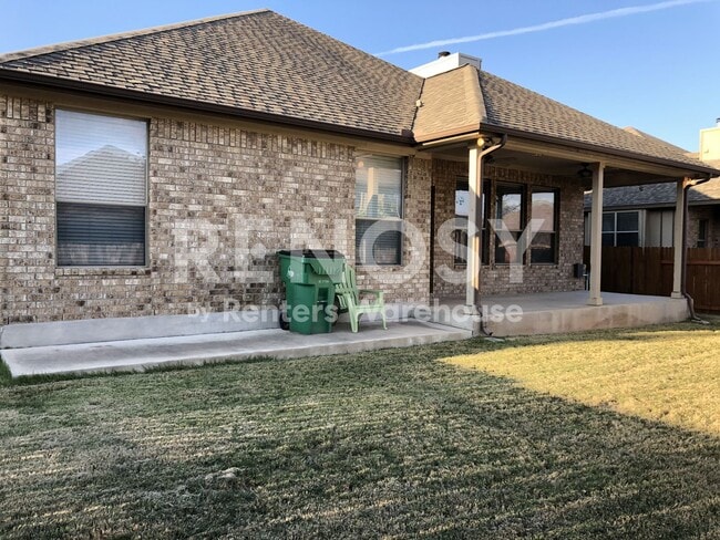 Building Photo - 19421 Brent Knoll Dr