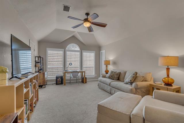 Building Photo - 6120 Brookhollow Dr