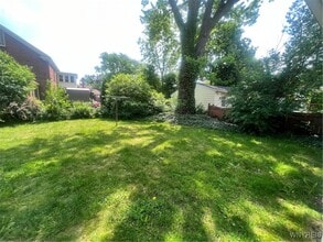 Building Photo - 909 James Ave