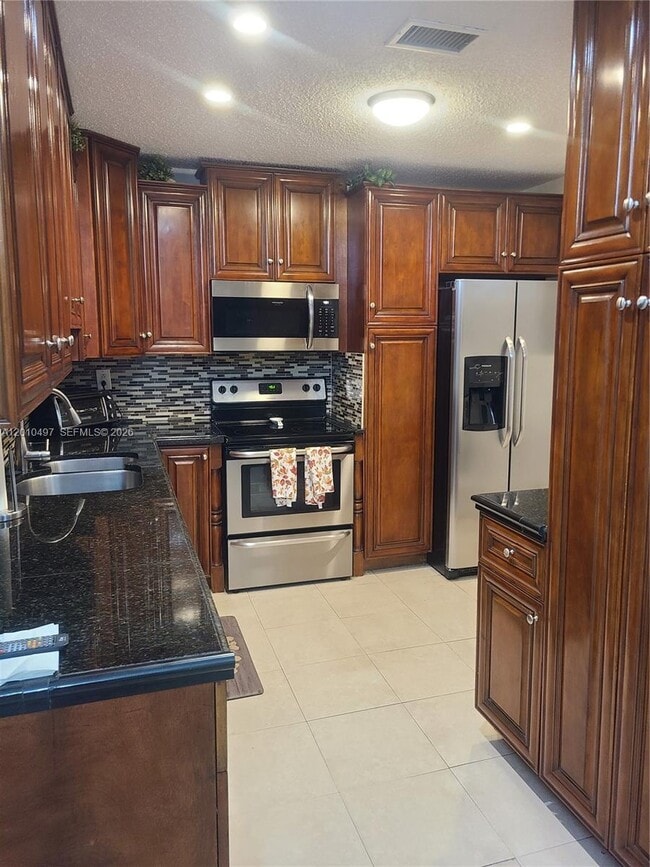 Building Photo - 7565 SW 153rd Ct