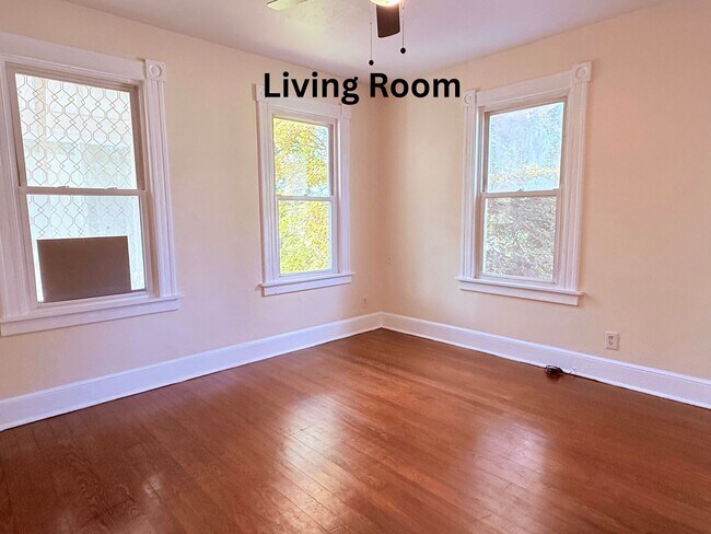 Building Photo - 272 Highland Ave