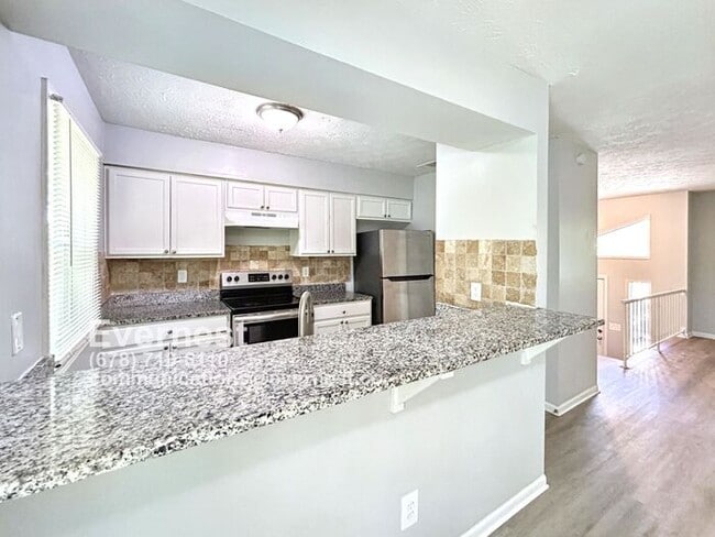 Building Photo - 416 Plainville Dr SW