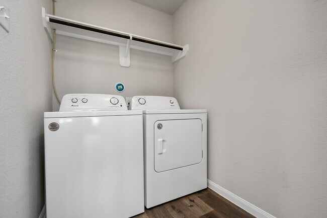 Building Photo - 24807 Bastiani Canvas Ln