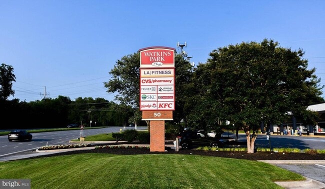 Building Photo - 12330 Chesterton Dr