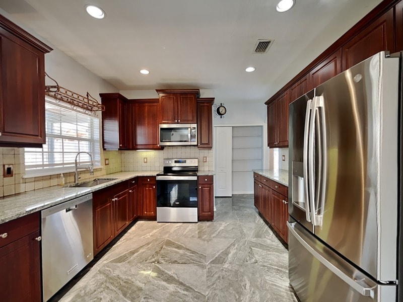 Building Photo - 524 Quail View Ct