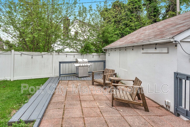 Building Photo - 808 S Beechfield Ave