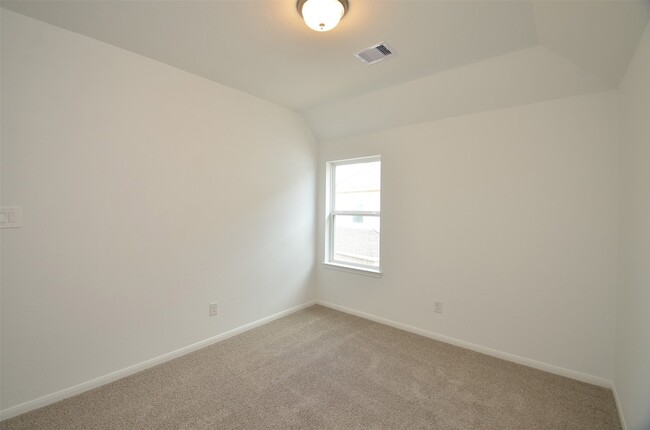 Building Photo - 5631 Pearl Vis Dr