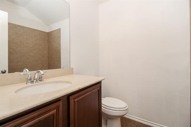 Building Photo - 1321 Honeywood Ln