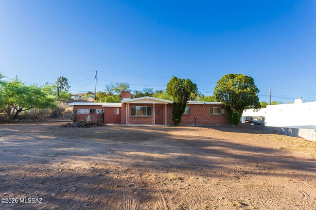 Building Photo - 535 N Cimarron St
