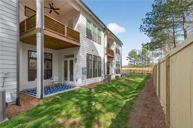 Building Photo - 687 Stickley Oak Way