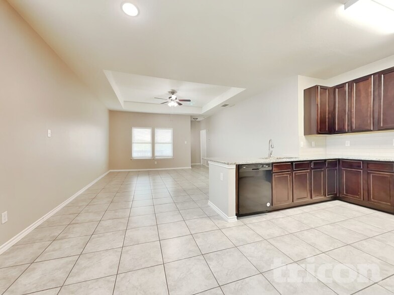 Building Photo - 3907 Josephs Run