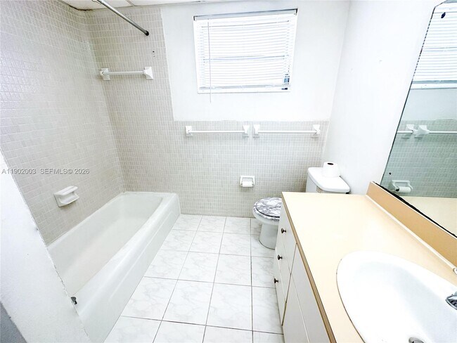 Building Photo - 12275 NE 19th Ave