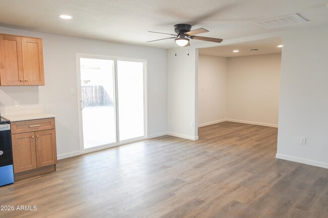 Building Photo - 1808 N 66th Ave