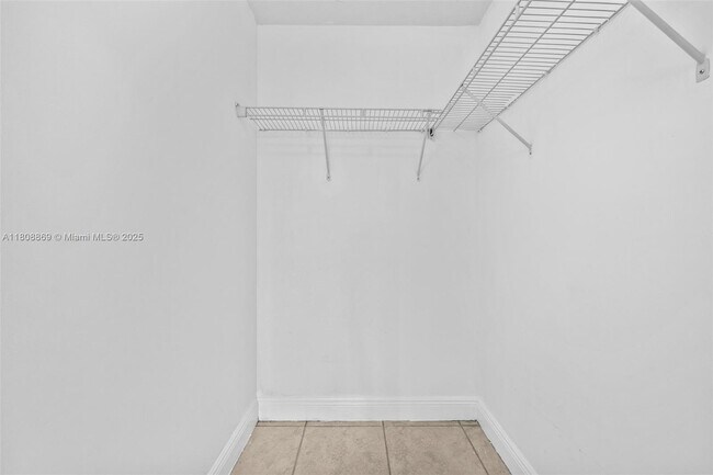 Building Photo - 2493 W 78th St