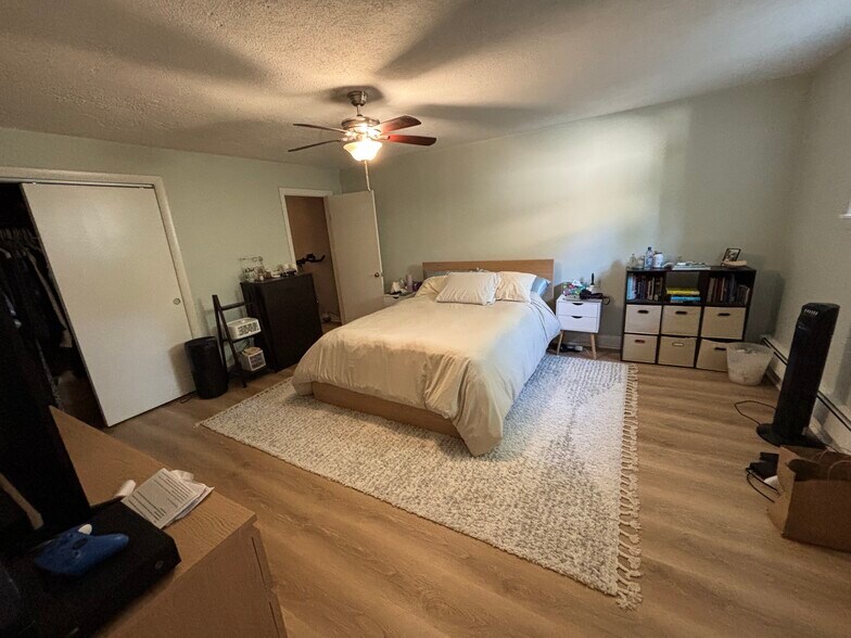 Bedroom 1 - 5 Oak Ter