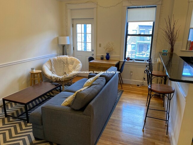 Building Photo - 76 Quint Ave