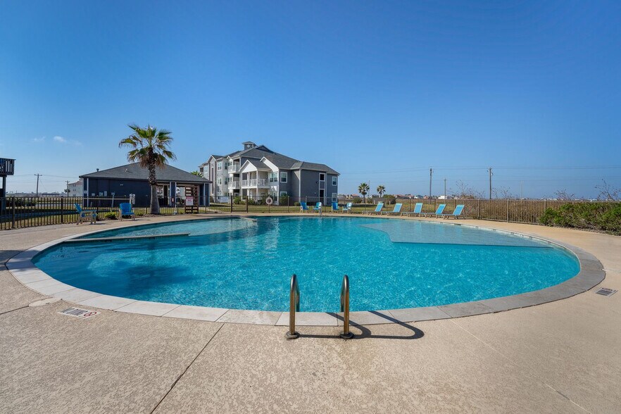 Building Photo - 14802 Whitecap Blvd