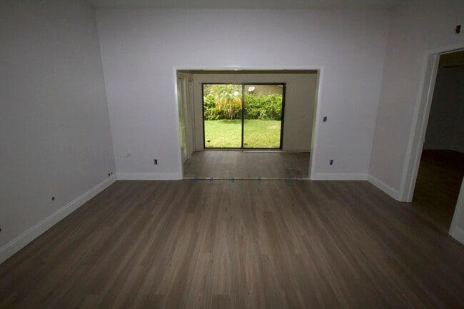 Building Photo - 3797 Park Lane Villas Rd