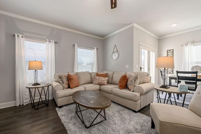 Building Photo - 2059 Pinnacle Walk